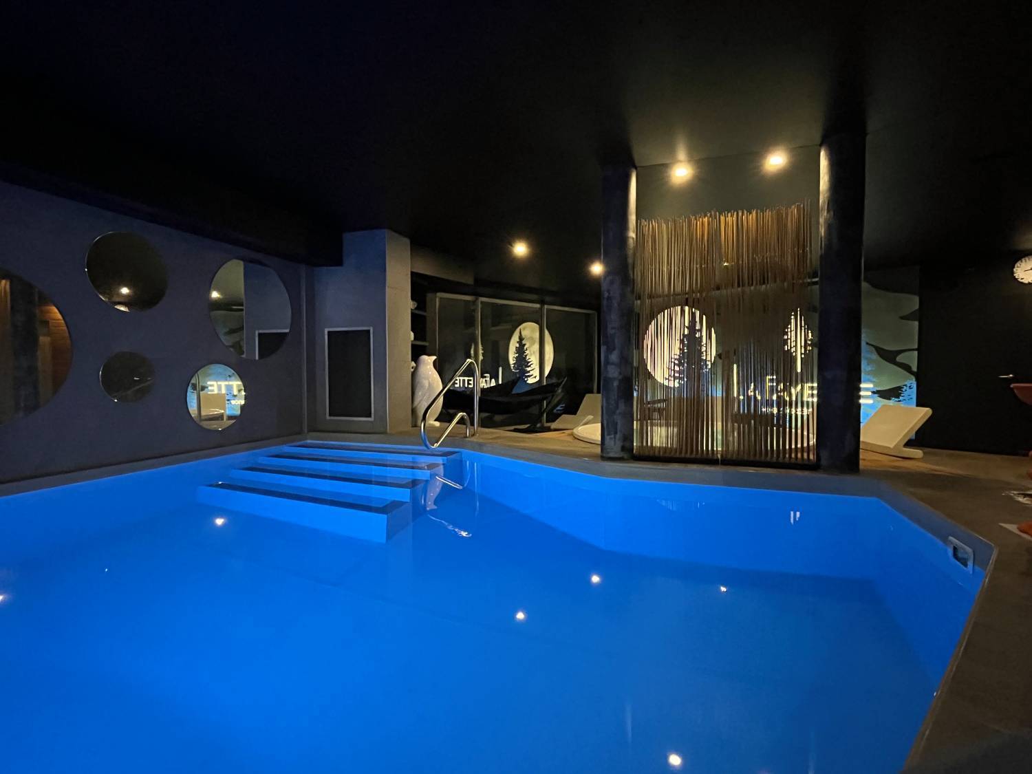 Piscine chauffée | Spa à Épinal, Best Western Plus La Fayette 